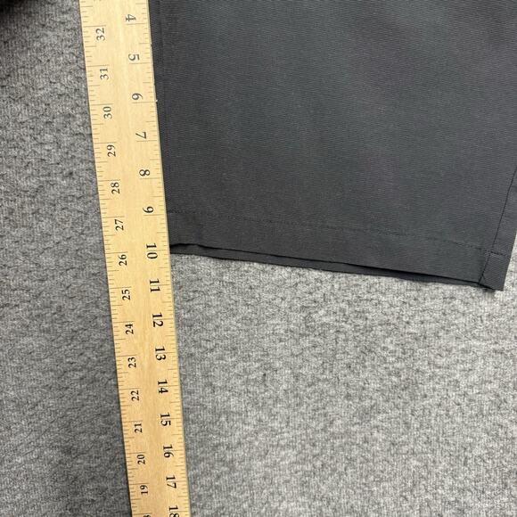 Travis Mathew Chino Shorts Men's 34* Black Golf Stretch Performance 10" Inseam - Picture 6 of 6